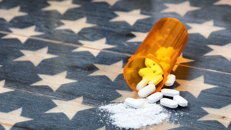 Die Pharmaindustrie spielt in den USA die bedeutendste Rolle bei der Frage, wie viel ein Medikament kostet - der staatliche Einfluss ist begrenzt.