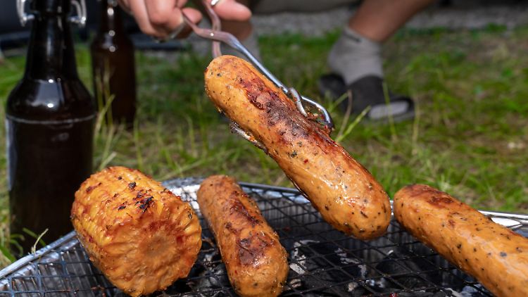 Landen künftig "Veggie-Bratwürste" oder etwa "Tofu-Grill-Stangen" auf der Glut? Die Entscheidung liegt nun bei den Mitgliedstaaten der EU. 