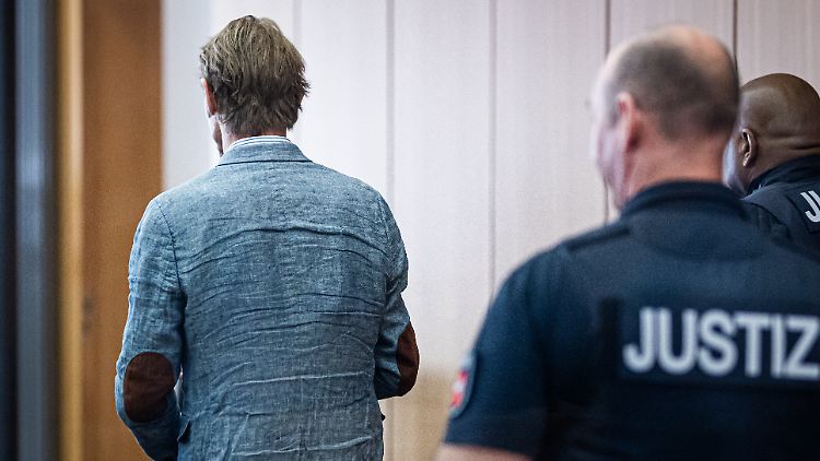 Der Angeklagte Christian B. bei seiner Verhandlung am Landgericht Braunschweig.