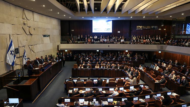 "Israel erwartet den Friedenspräsidenten", sagt der Knesset-Vorsitzende in Richtung Trumps. 