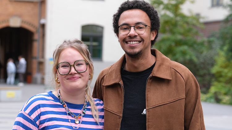 Die neuen Bundessprecher: Henriette Held und Luis Bobga.