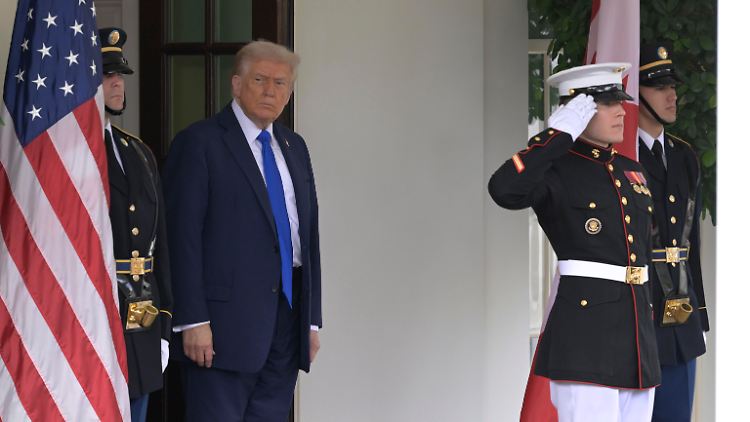 "Alle verfügbaren Mittel mobilisieren": Trump will den Sold für die US-Army auftreiben. 