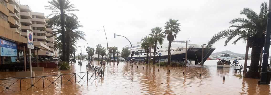 AFP__20250930__779Z4ZJ__v1__HighRes__SpainWeatherFloodsEnvironment.jpg