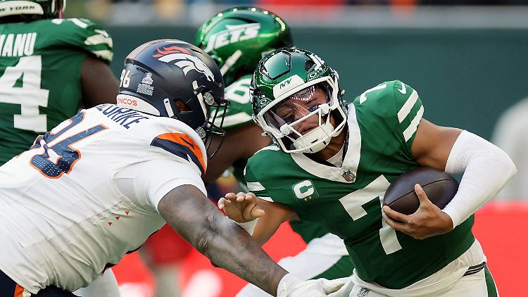 Gleich schlägt es wieder ein bei Justin Fields.