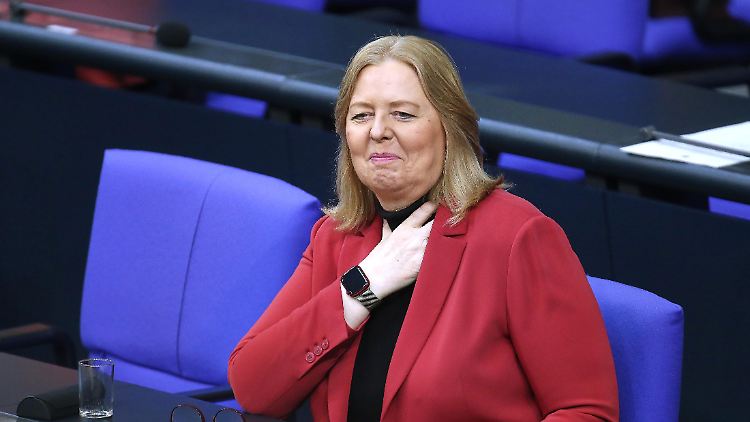 SPD-Chefin und Arbeitsministerin Bas bekommt für die Bürgergeldreform Lob von ungewohnter Seite. 