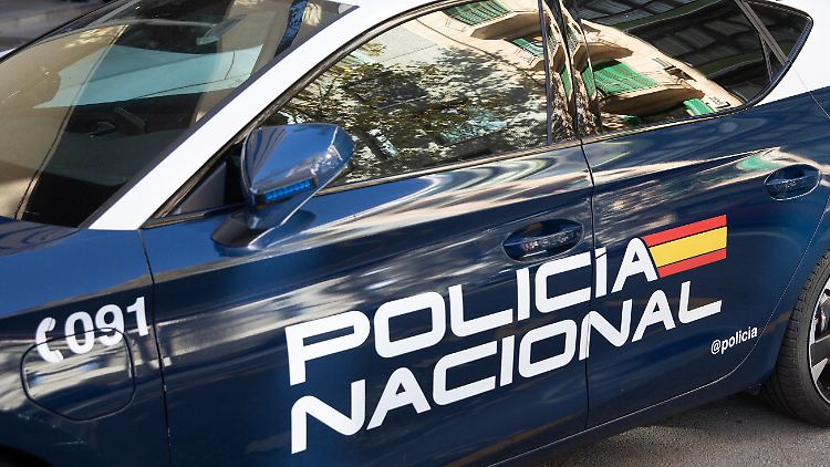 Die Nationalpolizei vermutet eine natürliche Todesursache.