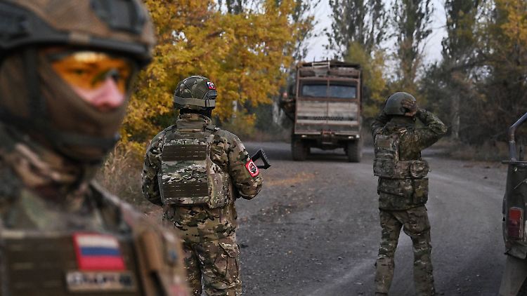 Der völkerrechtswidrige Angriffskrieg gegen die Ukraine geht trotz aller Friedensbemühungen weiter.