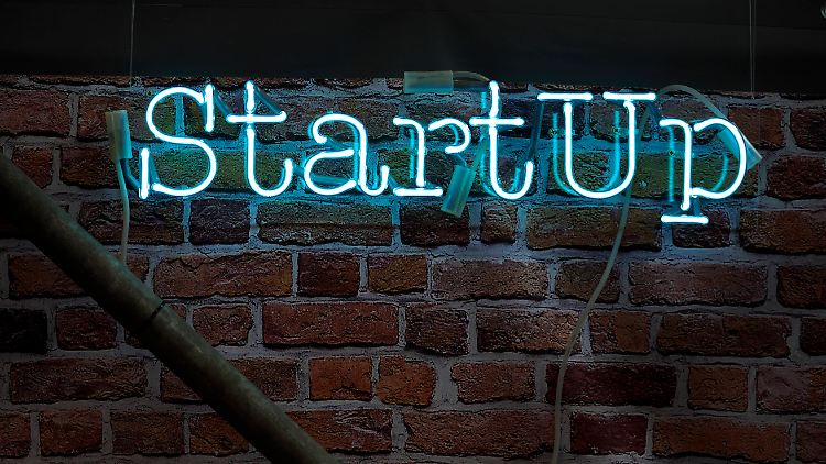 Startups und große Unternehmen arbeiten oftmals grundsätzlich anders.