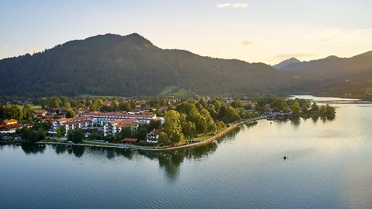 Direkt am See: Am Tegernsee ist das Althof Seehotel Überfahrt das einzige Luxushotel, das dies für sich reklamieren kann.