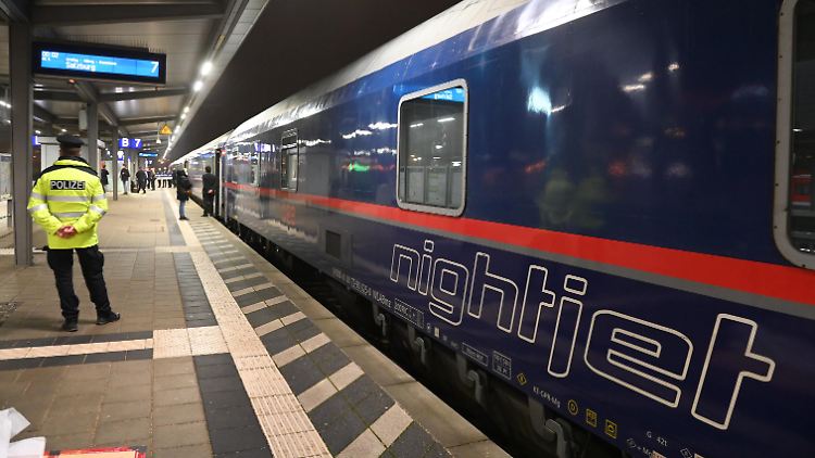 Aufgrund gestrichener Subventionen durch die französische Regierung stellt die Bahn die Nachtzugverbindung Berlin-Paris ein.