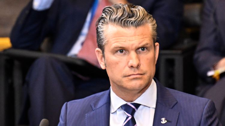Pete Hegseth will kontrollieren, was Journalisten aus dem Pentagon berichten.