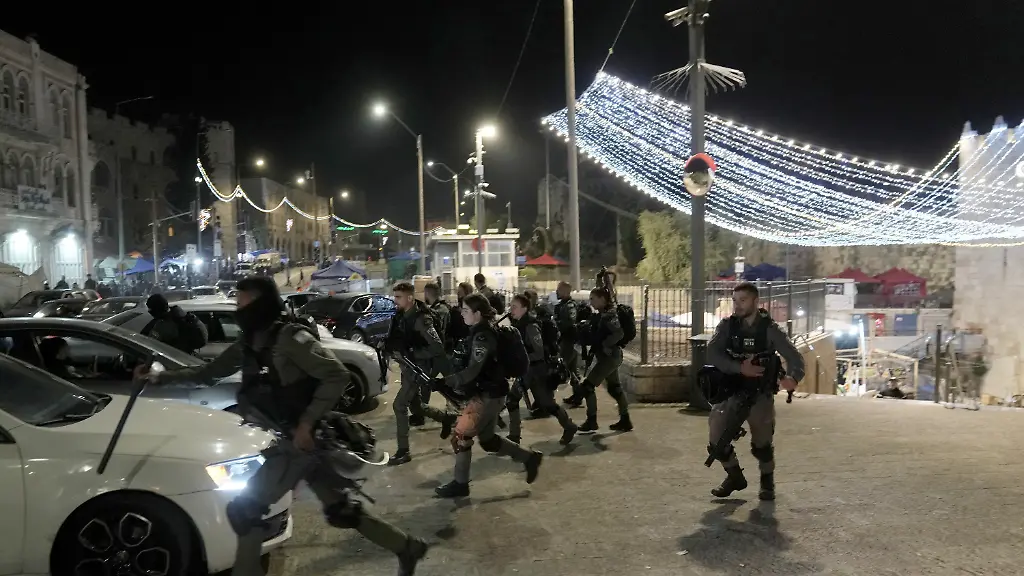 c8b5dee51c804b61ca82380b144fe662