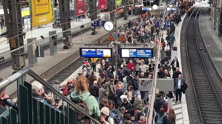 Hamburg Hauptbahnhof.jpg