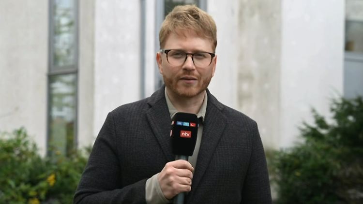 Kulawik berichtet von Fundort: Fall Fabian: "Handy des Achtjährigen wird  ausgewertet" - n-tv.de