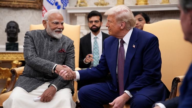 Trump sagte, Modi habe ihm versichert, Indien werde kein Öl mehr aus Russland kaufen.