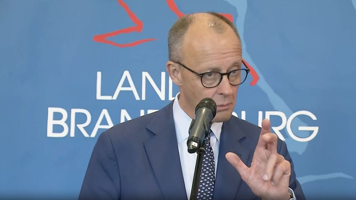 MerzStadtbild.jpg