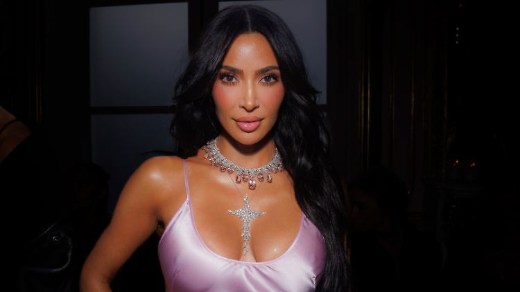 Meint, "Beweise" zu kennen, die die Mondlandung widerlegen: Kim Kardashian.