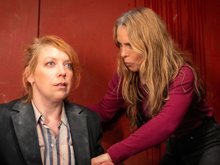 Hat hier jemand Trauma gesagt? Kommissarin Böwe (Lina Beckmann, l.) und ihre Kollegin König (Anneke Kim Sarnau) müssen auch diesmal viel verarbeiten.