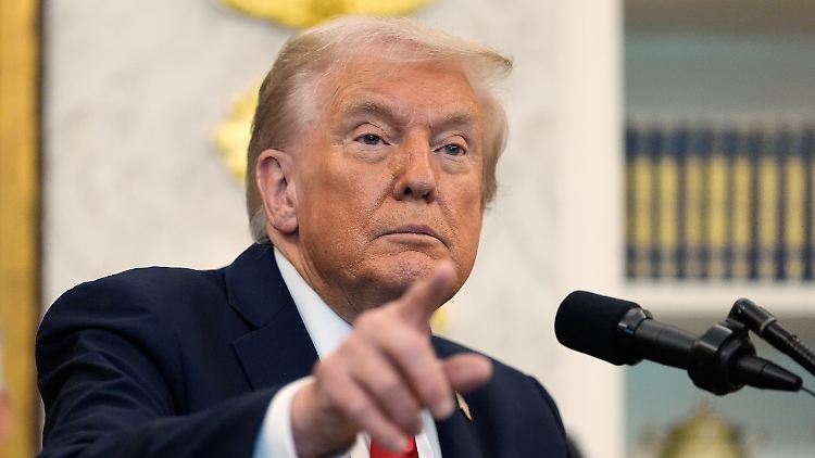 Die Trump-Regierung geht gegen mehrere kritische Medien vor.