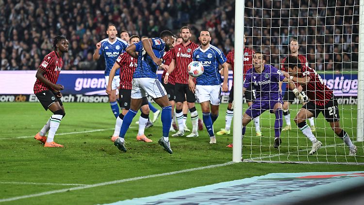Moussa Sylla sorgte früh für Klarheit in Hannover.