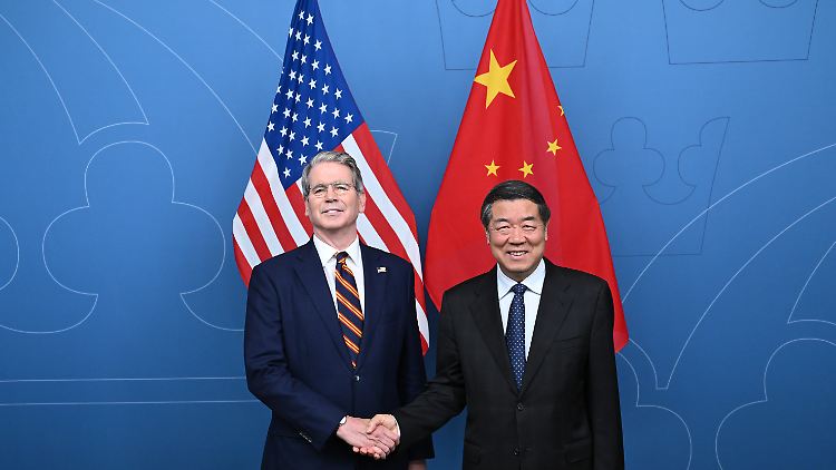 Durften schon einmal Hände schütteln: der US-Finanzminister und der chinesische Vizeregierungschef.