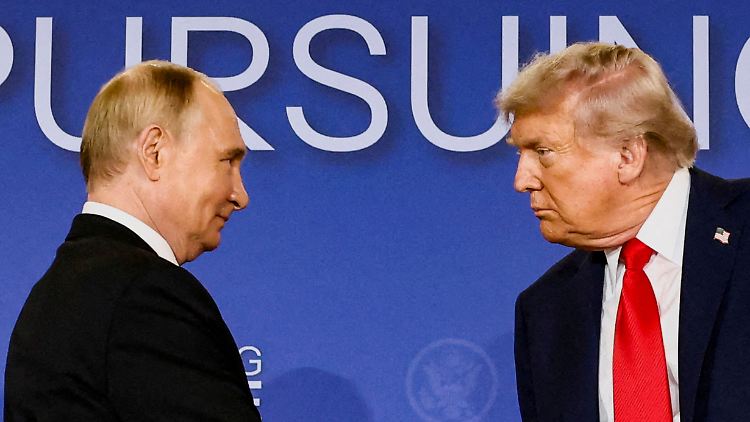 Ein "Putin-Trump-Tunnel"? Dem US-Präsidenten (r.) dürfte der Name gefallen.