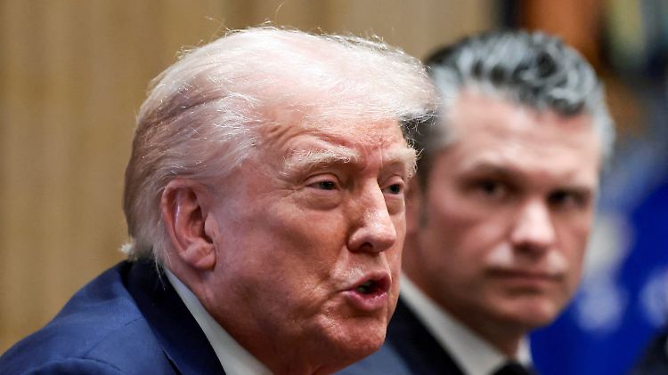 Trump hatte den Angriff auf das U-Boot bereits am Freitag bekanntgegeben.