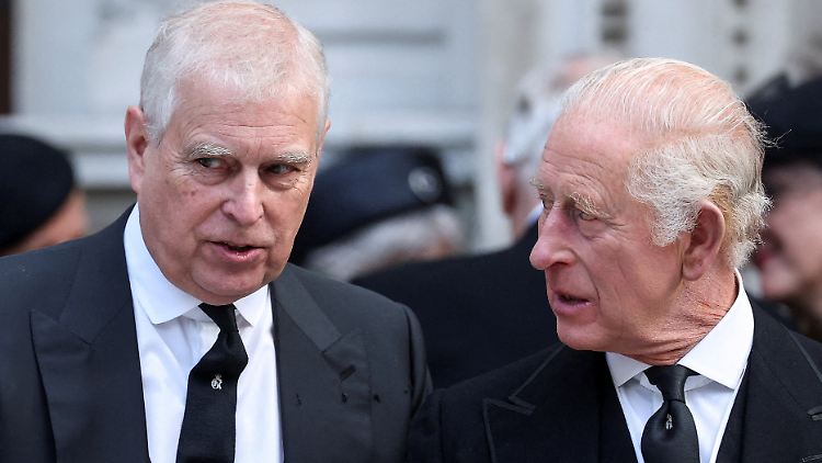 König Charles (r.) will seinen jüngeren Bruder schon lange aus der Royal Lodge haben.