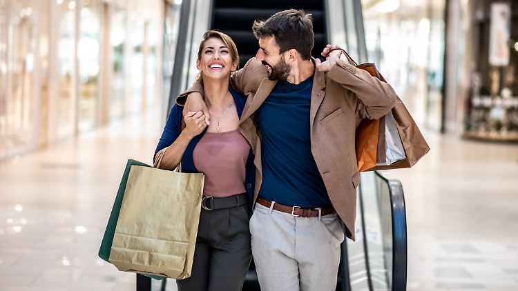 Amazon lockt schon Wochen vor dem Black Friday mit starken Preisaktionen und Bestpreis-Angeboten.