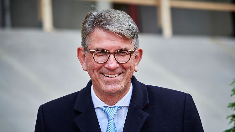 Weimer zeigt sich entschlossen, es mit den Tech-Giganten aufzunehmen.