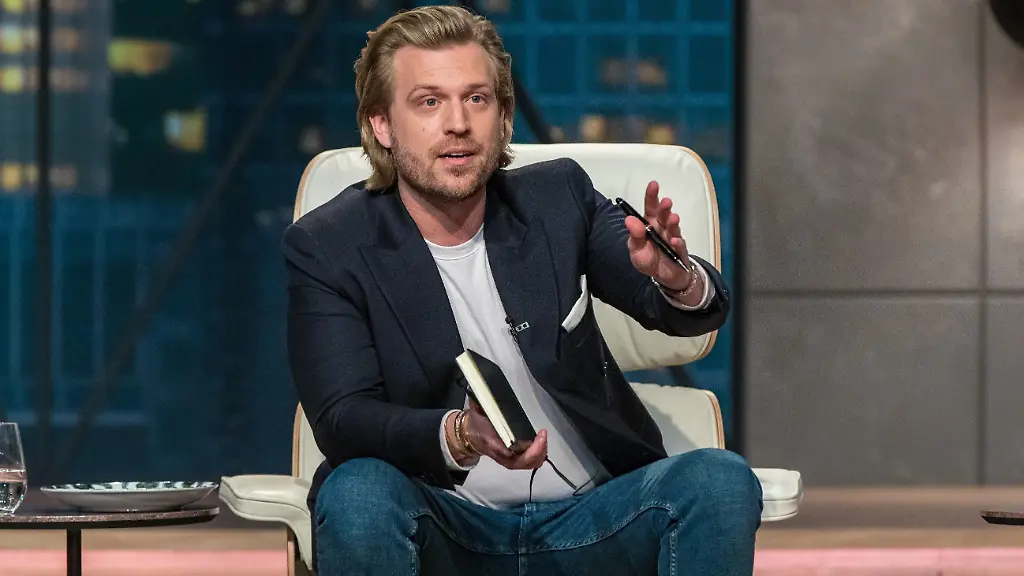 Neu-Loewe-Tillman-Schulz-geht-gleich-in-die-Vollen-Quelle-RTL-Bernd-Michael-Maurer