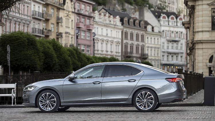 Skoda Superb iV'nin uzunluğu 4,91 metre.