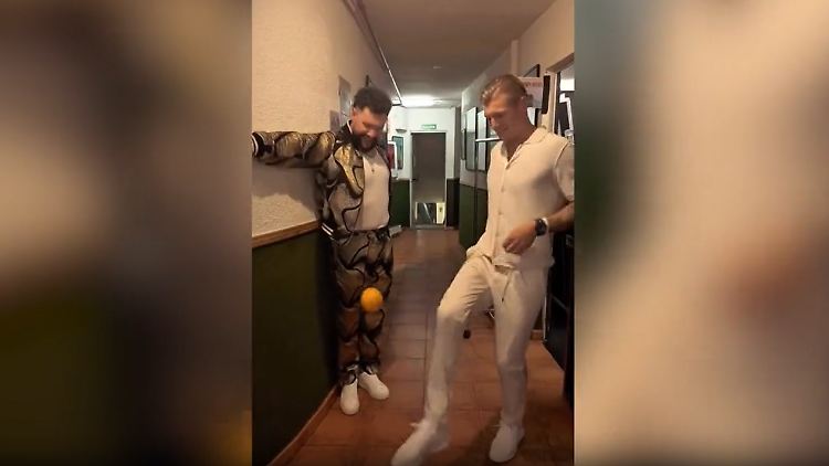 fußballorange.jpg