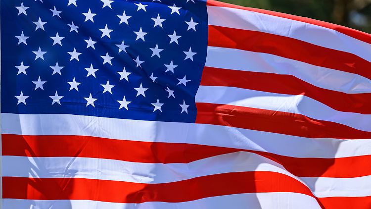 Unter Frauen hat sich das Image der USA mit 74 Prozent laut der Umfrage überdurchschnittlich stark verschlechtert, bei Männern liegt der Wert mit 56 Prozent dagegen niedriger. 