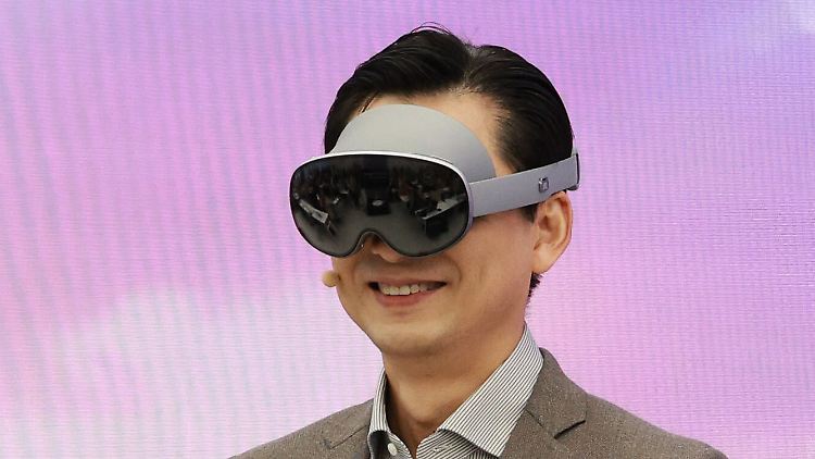 Mit der Brille ist es möglich, in künstliche Welten einzutauchen.