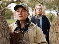 "Tatort" aus Niedersachsen: Charlotte auf dem Dorfe