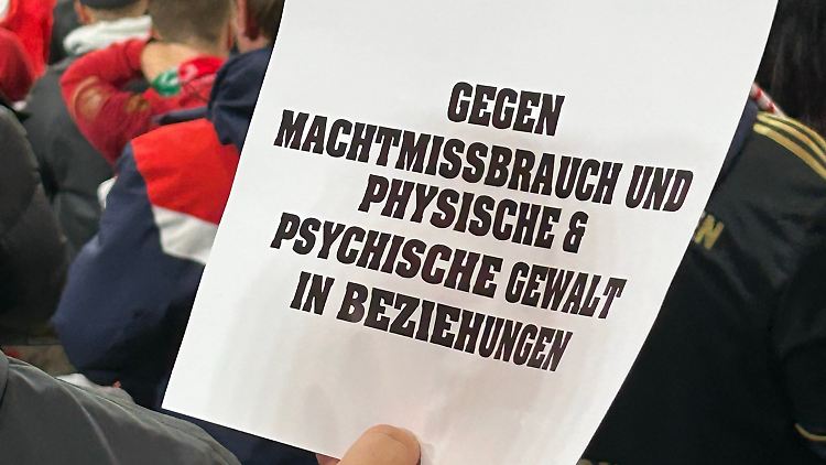 Die klare Nachricht auf den Tribünen.