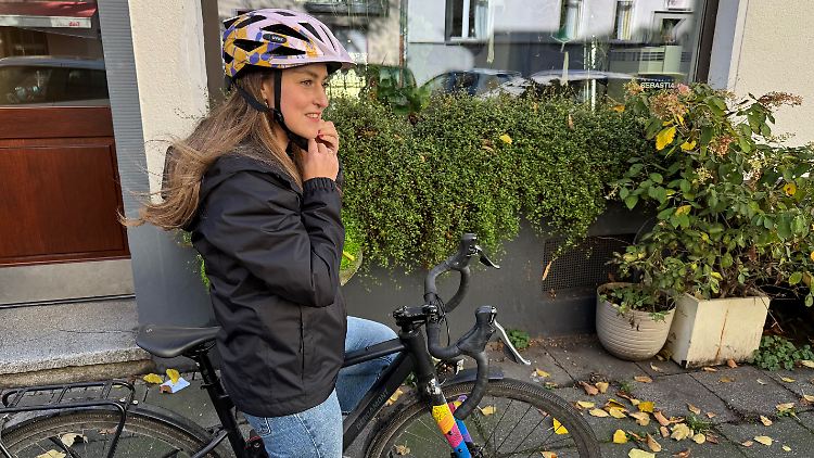 Ganz egal, ob man es nun cool findet oder nicht: Ein Fahrradhelm sollte Pflicht sein!