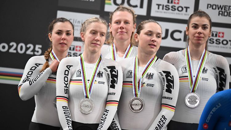 Die deutsche Mannschaft mit (von links) Lisa Klein, Franziska Brauße, Mieke Kröger, Messane Bräutigam und Laura Süßemilch.