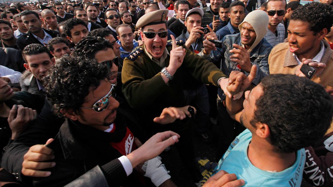 Mideast_Egypt_XEM115.jpg2522336048600446621.jpg
