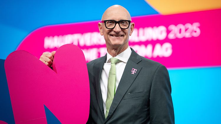 Telekom-Chef Höttges wünscht sich eine Reindustrialisierung nach Vorbild der USA.