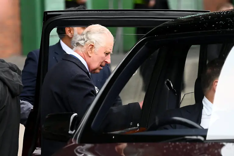 2d07e12f9fdc6de1388ab57561367a59