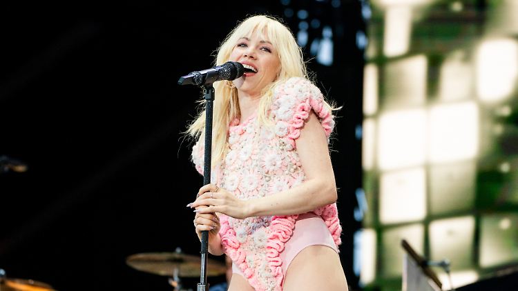 Carly Rae Jepsen lernte ihren Ehemanm im Mai 2021 kennen.