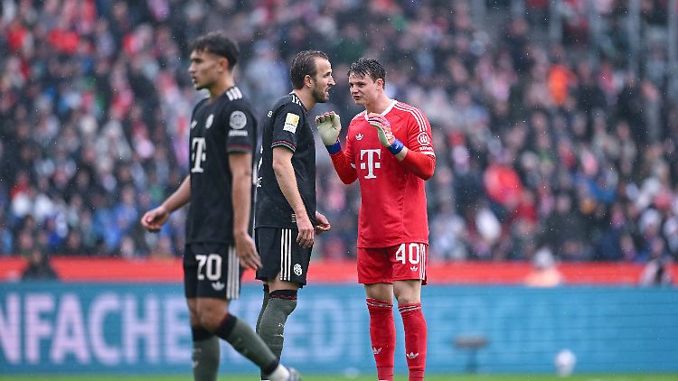 Für Jonas Urbig war es das 14. Pflichtspiel für den FC Bayern.