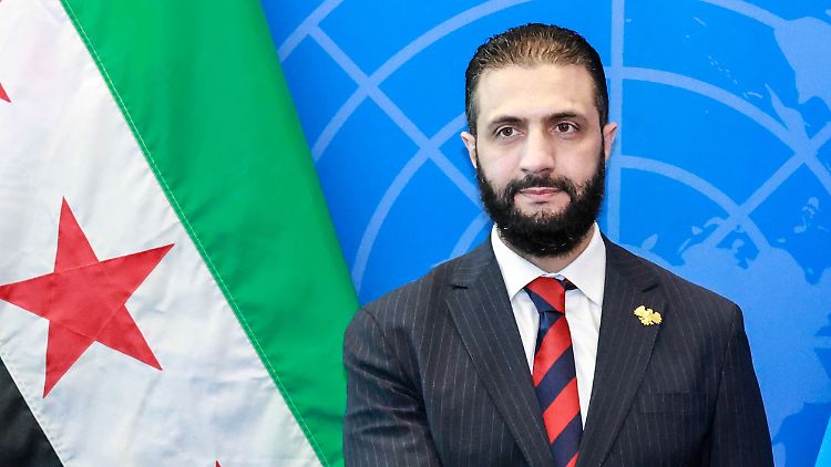 Hoffnung für die Vertriebenen: Der syrische Übergangspräsident Al-Scharaa gibt sich nach dem Sturz des Diktators Assad moderat.