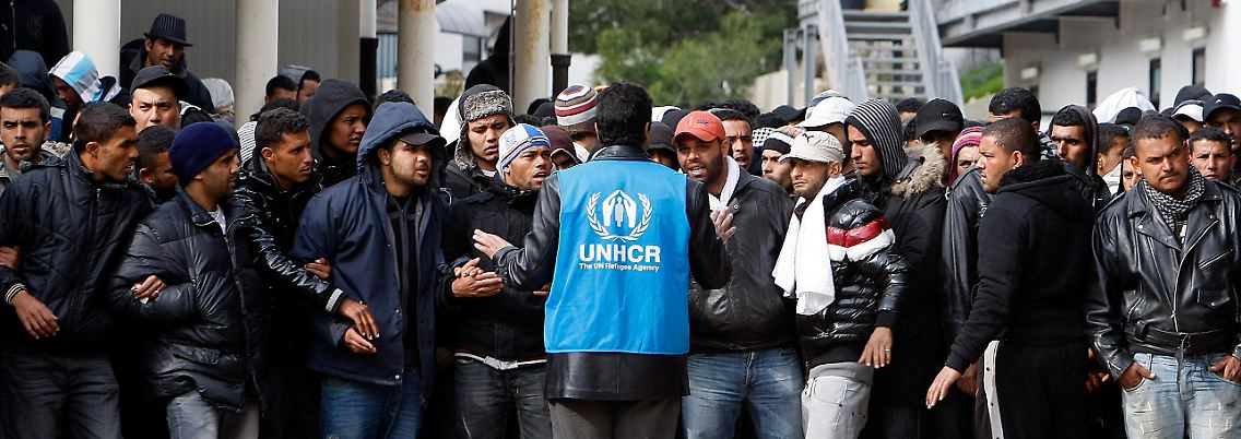 Lampedusa und Italien sind mit den neuen Flüchtlingen total überfordert.