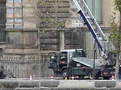 Louvre weiß von nichts: Sicherheitsfirma will Kontakt zu Louvre-Dieben gehabt haben