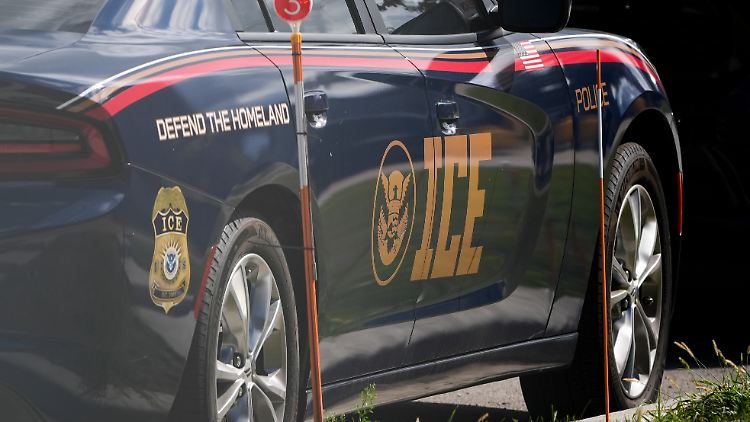 ICE-Agenten sind landesweit verstärkt im Einsatz.