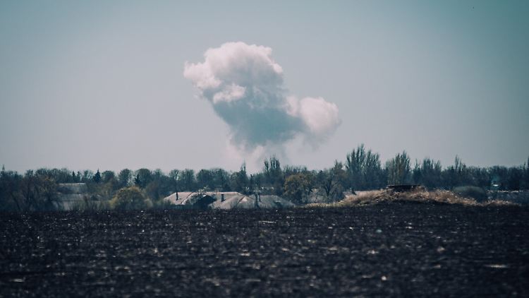 Nach Darstellung der ukrainischen Militärführung seien die Kämpfe "von hoher Dynamik und Intensität geprägt".