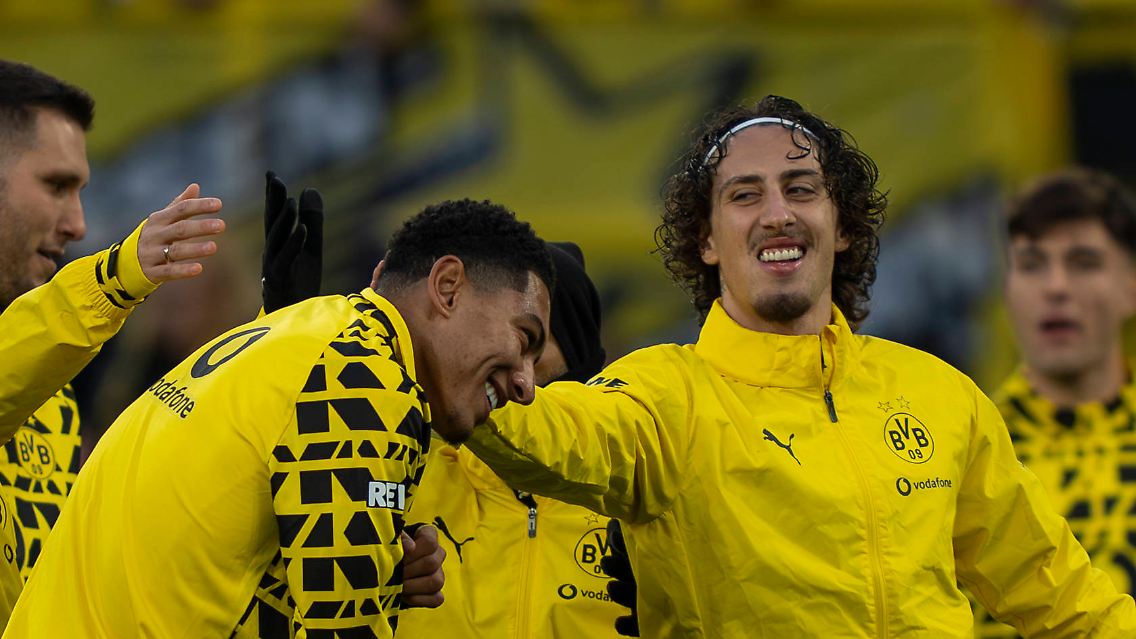 Fabio Silva (r.) und Jobe Bellingham, der noch nicht wirklich in Dortmund angekommen ist.